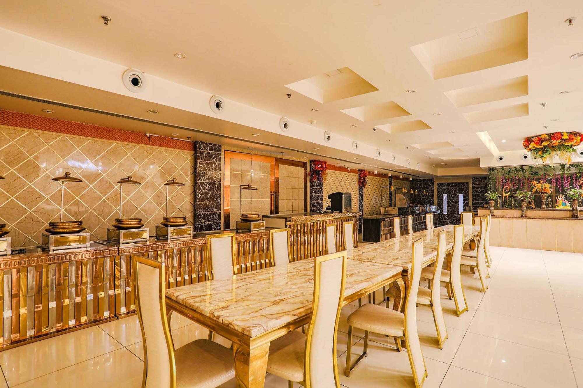 Fabhotel Kinsfolk Газиабад Экстерьер фото